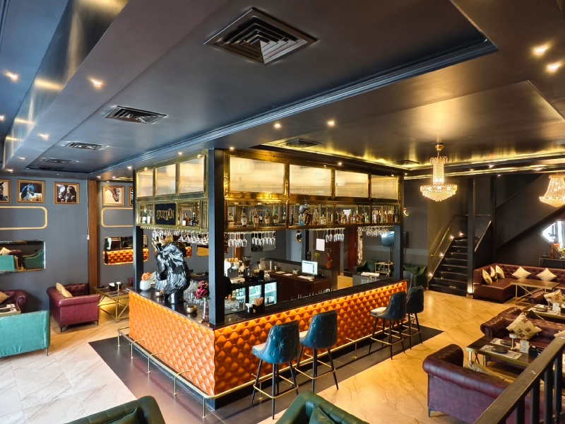 bar